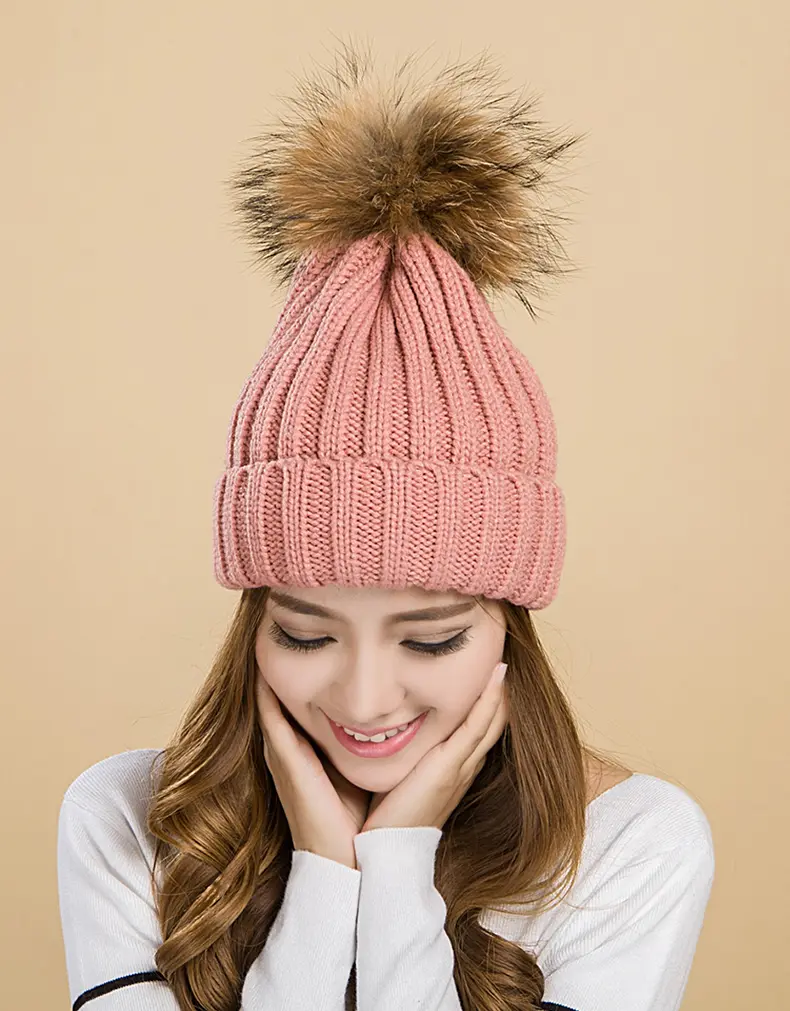 Women Dusty Pink Ribbed Knit Beanie Detachable Raccoon Fur Pom Pom Winter Hat
